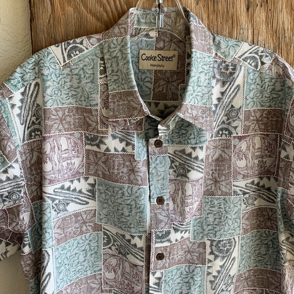 🎉HOST PICK🎉 Cooke Street Honolulu Reverse Print Aloha Shirt - Large - Picture 7 of 12